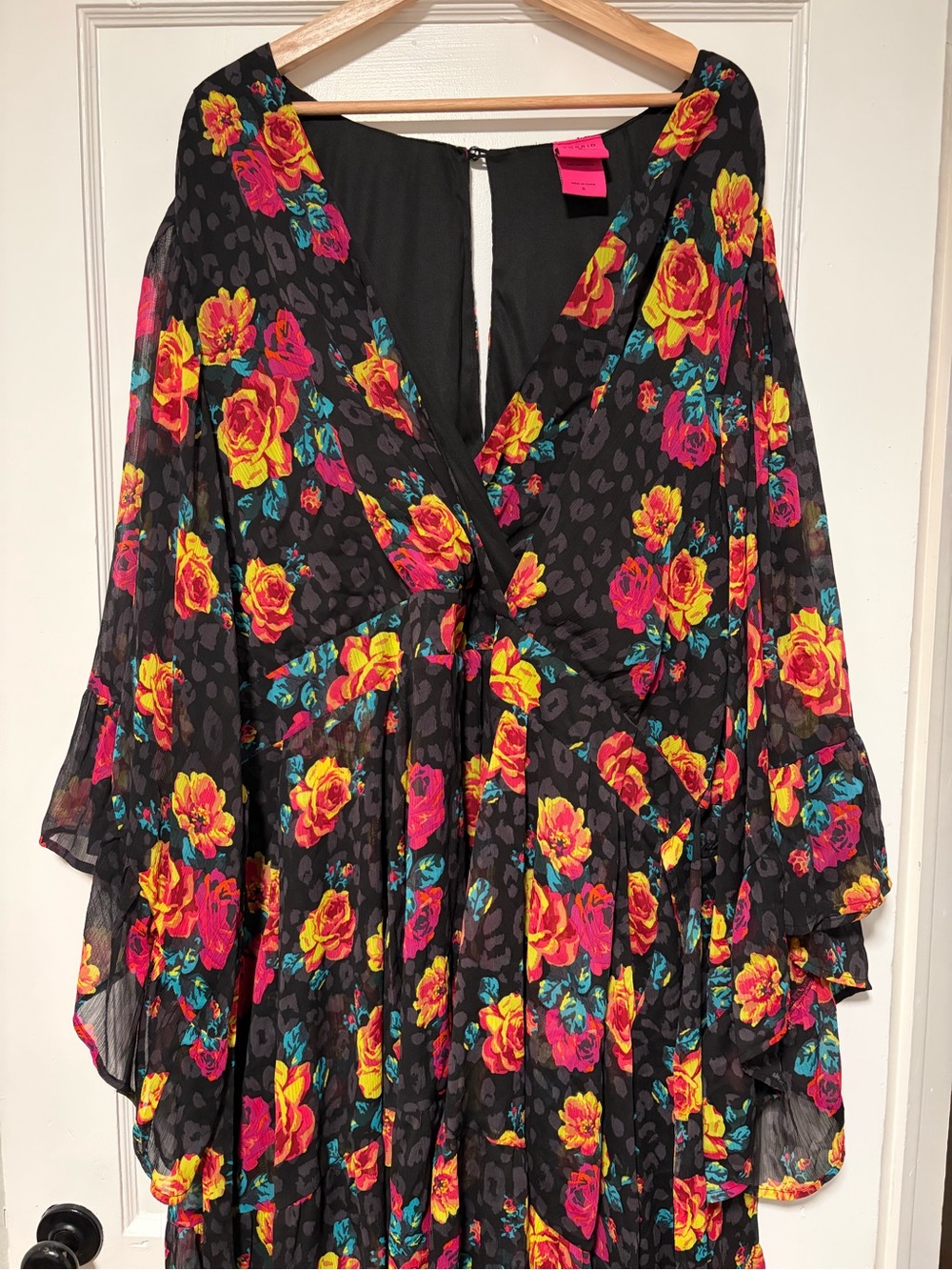 torrid Betsy Johnson Black Floral Long Sleeve V-Neck Dress